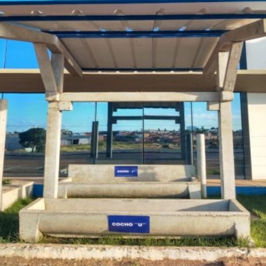 Cobertura para cocho U (3,3 metros de Largura)